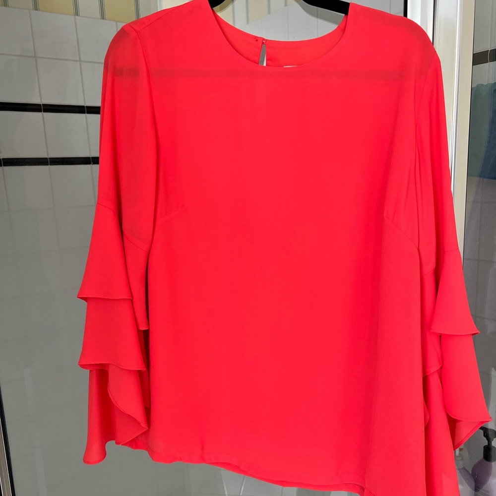 Jade trumpet sleeve top